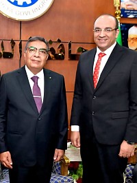 العلم والقيادة
