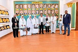 محافظ الدقهلية وتسليم تأشيرات الحج لهذا العام